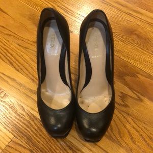 Fendi Fendista black leather pumps